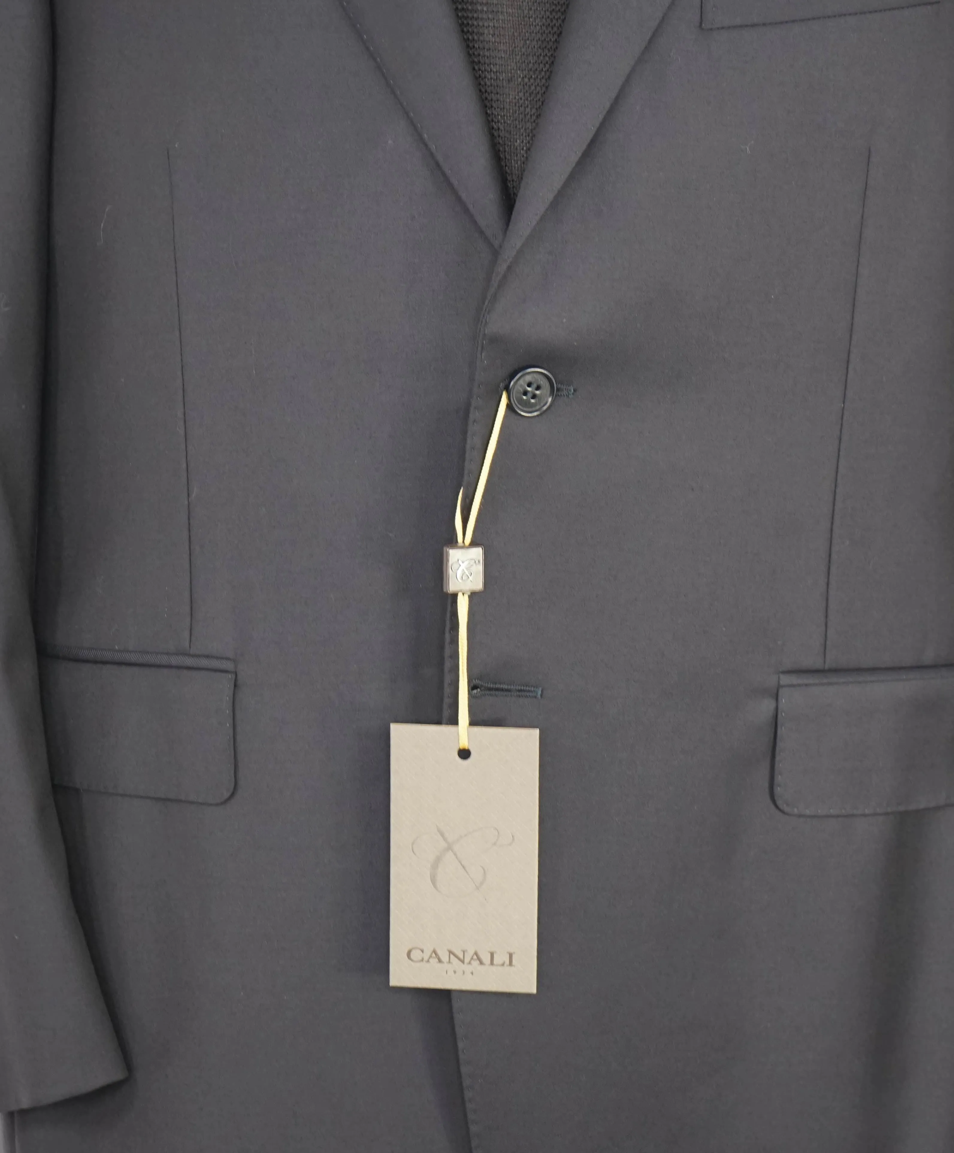 $1,795 CANALI - *CLOSET STAPLE*  Solid Navy Blue Notch Lapel Blazer - 46L US