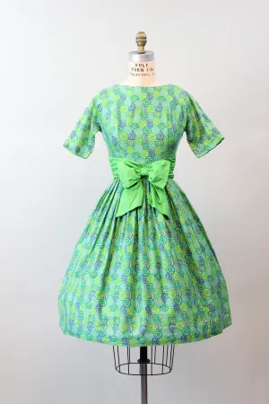 1950s MEDALLION print COTTON full skirt dress xs | new spring summer