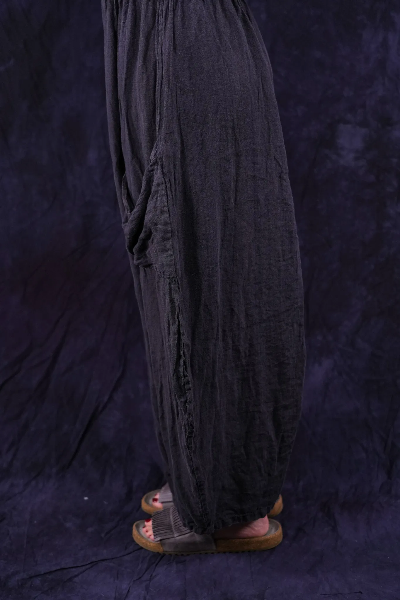 3240 Mini Stripe Linen Mojo Black Sand