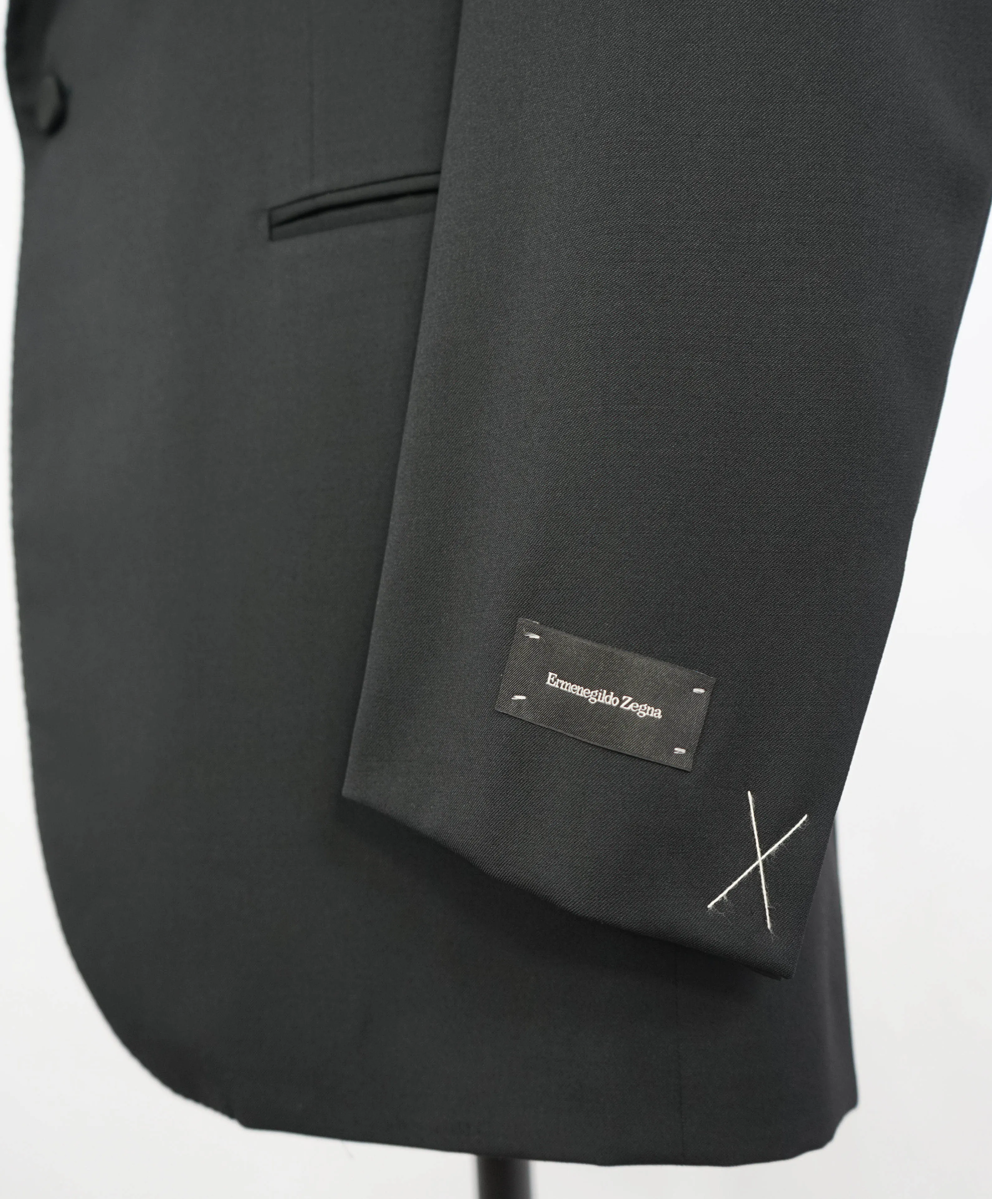 $3,995 ERMENEGILDO ZEGNA - PEAK LAPEL Black Wool Tuxedo- 48L