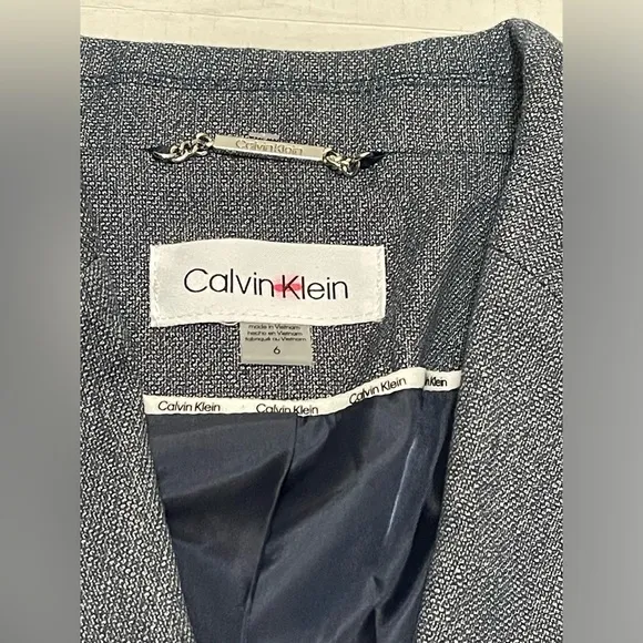 CALVIN KLEIN BLAZER NOTCH COLLAR TWO-BUTTON DOWN WOMEN BLUE COLOR POCKETS SIZE 6