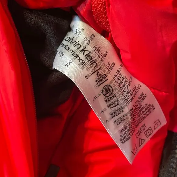 Calvin Klein Reversible Oversized Zip-up Puffer Jacket - red/black XL