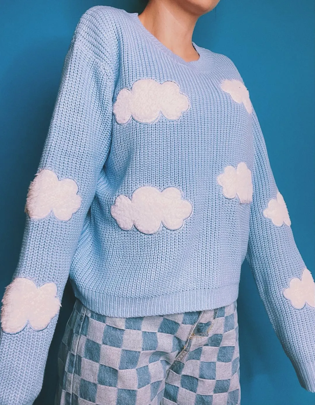 CLOUDY SKY SWEATER