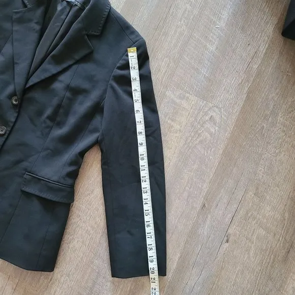 Elie Tahari US Women's Sz 6 Wool Blend Black Blazer 3-Button Notch Lapels