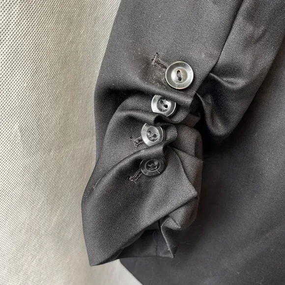 Elizabeth and James Black Wool Sateen Blazer size 4