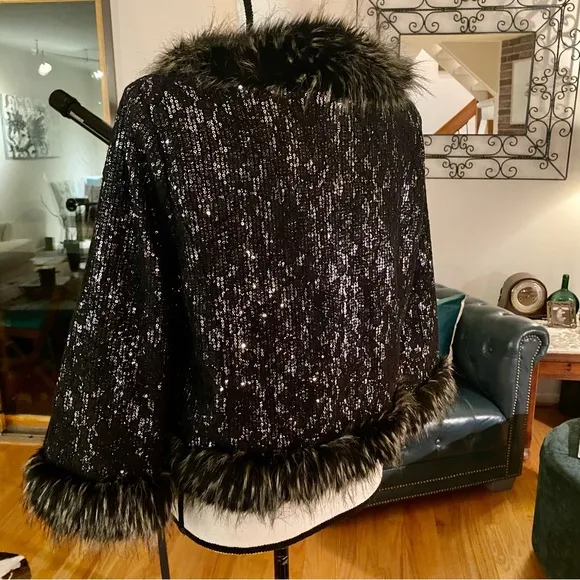 GIAMBATISSTA VALLI — Gorgeous little sequin &amp; Faux fur cropped jacket♥️PARTY !❤️