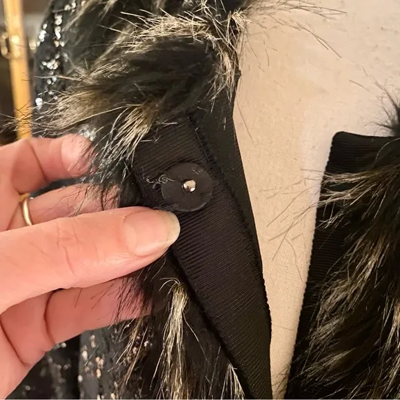 GIAMBATISSTA VALLI — Gorgeous little sequin &amp; Faux fur cropped jacket♥️PARTY !❤️