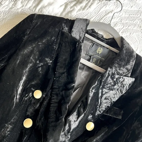 House of Harlow 1960 - Double Breasted Black Velvet Blazer w/ Gold Buttons