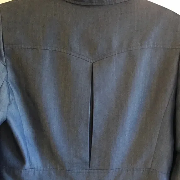 Kasper blue three-button fully lined blazer jacket