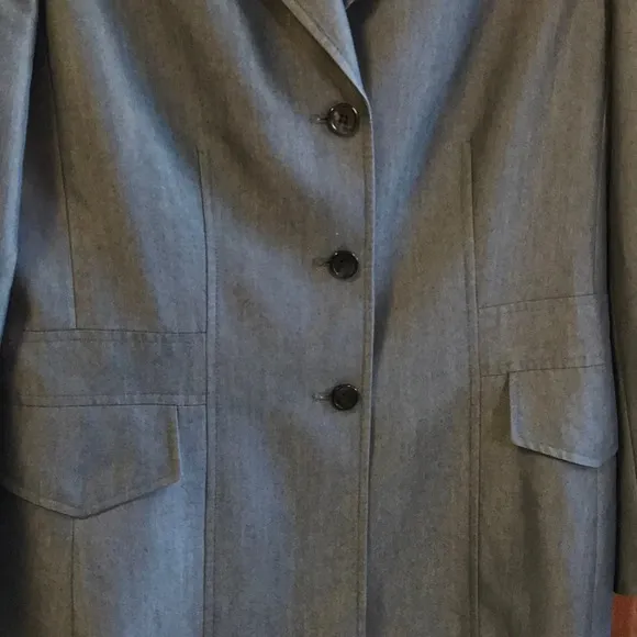 Kasper blue three-button fully lined blazer jacket