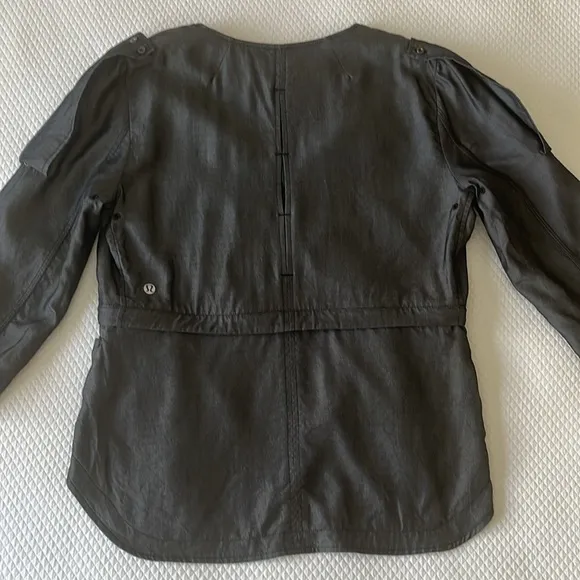 Lululemon‎ Tranquility Jacket Gray Approx. Size 10