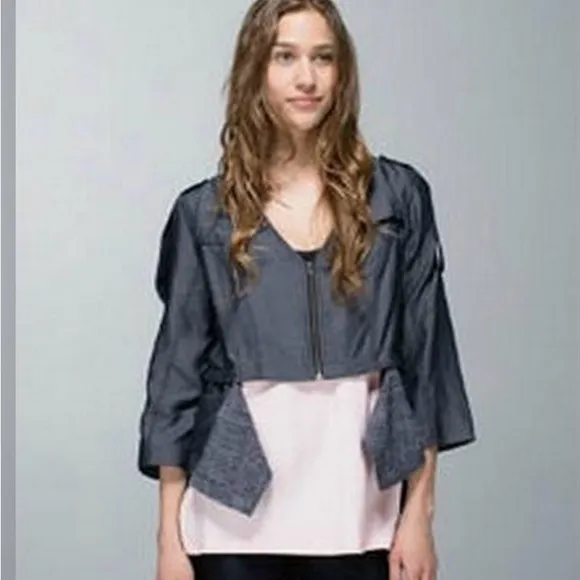 Lululemon‎ Tranquility Jacket Gray Approx. Size 10