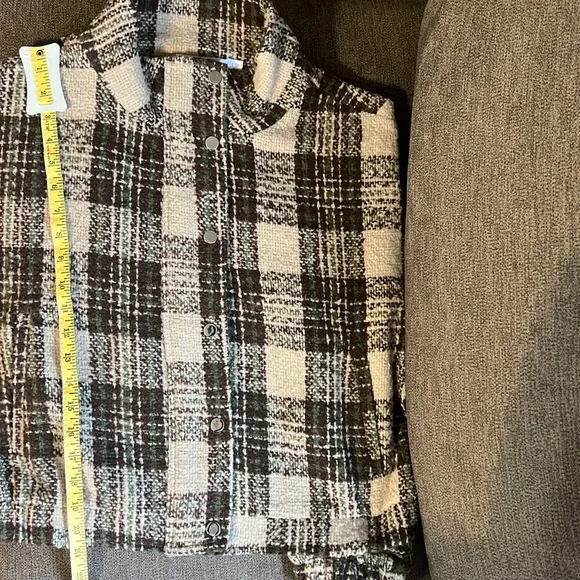 New All in Favor Plaid Crop Jacket Women’s Size Large in Chestnut Plaid