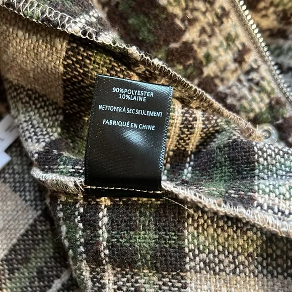 New All in Favor Plaid Crop Jacket Women’s Size Large in Chestnut Plaid
