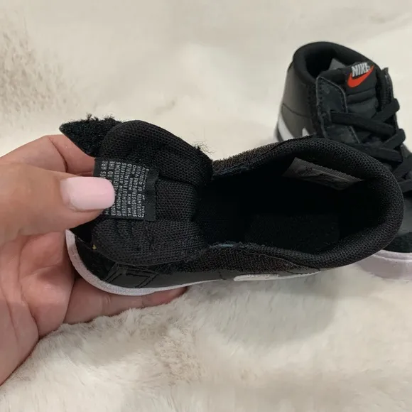 Nike Black Blazer mid 77 5C boys toddler