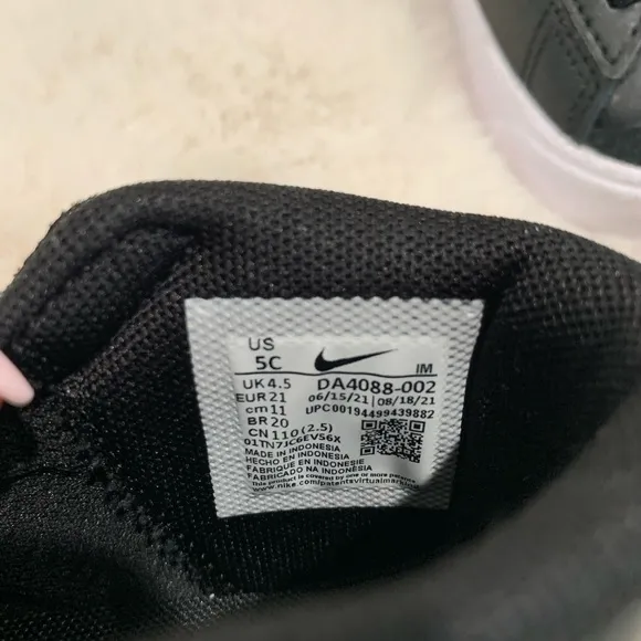 Nike Black Blazer mid 77 5C boys toddler