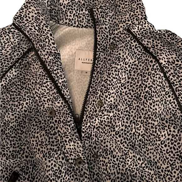 NWOT Allfenix Cropped Women's Jacket, M, Black Leopard with Zip Snap Closure.