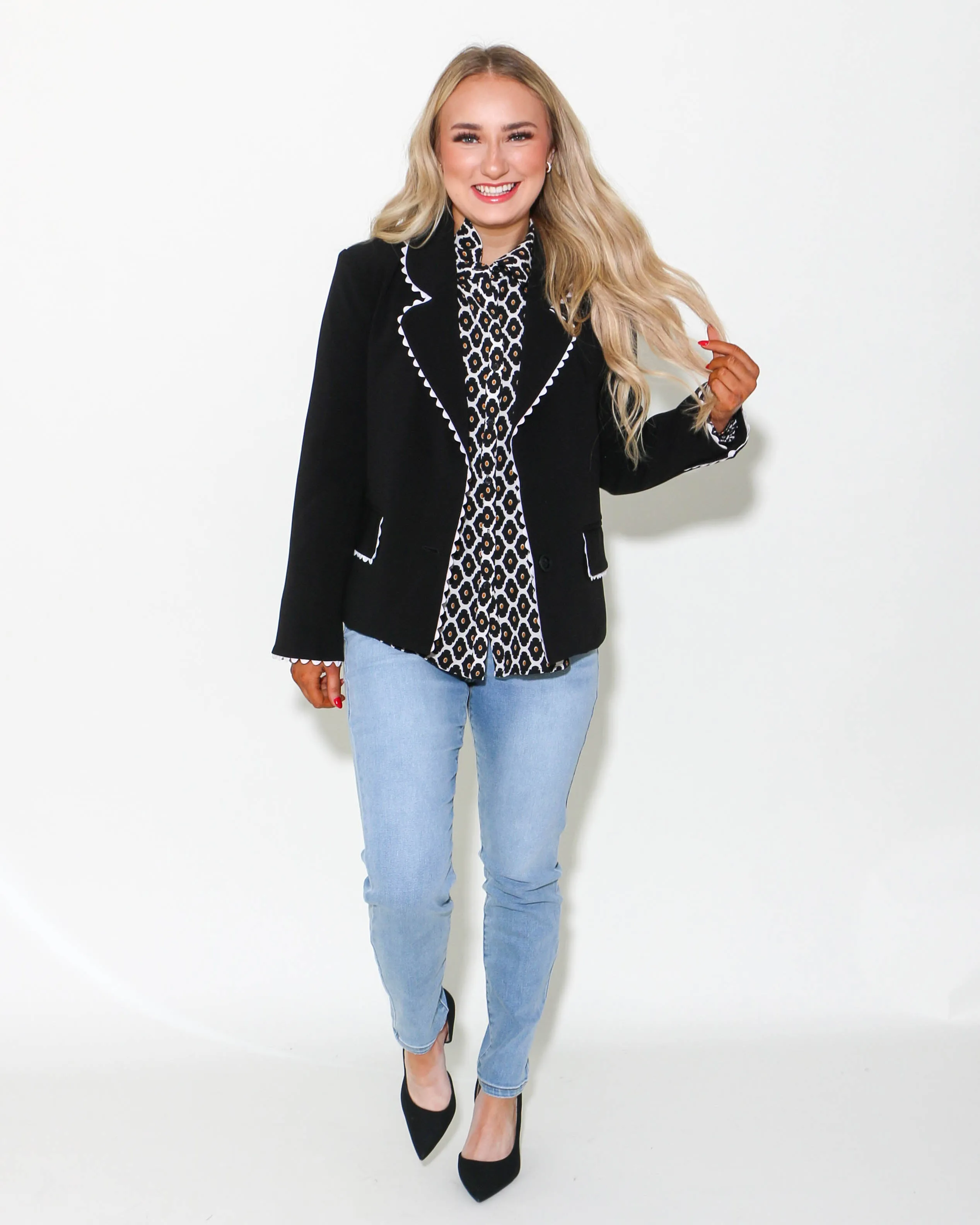Rickrack Edge Blazer