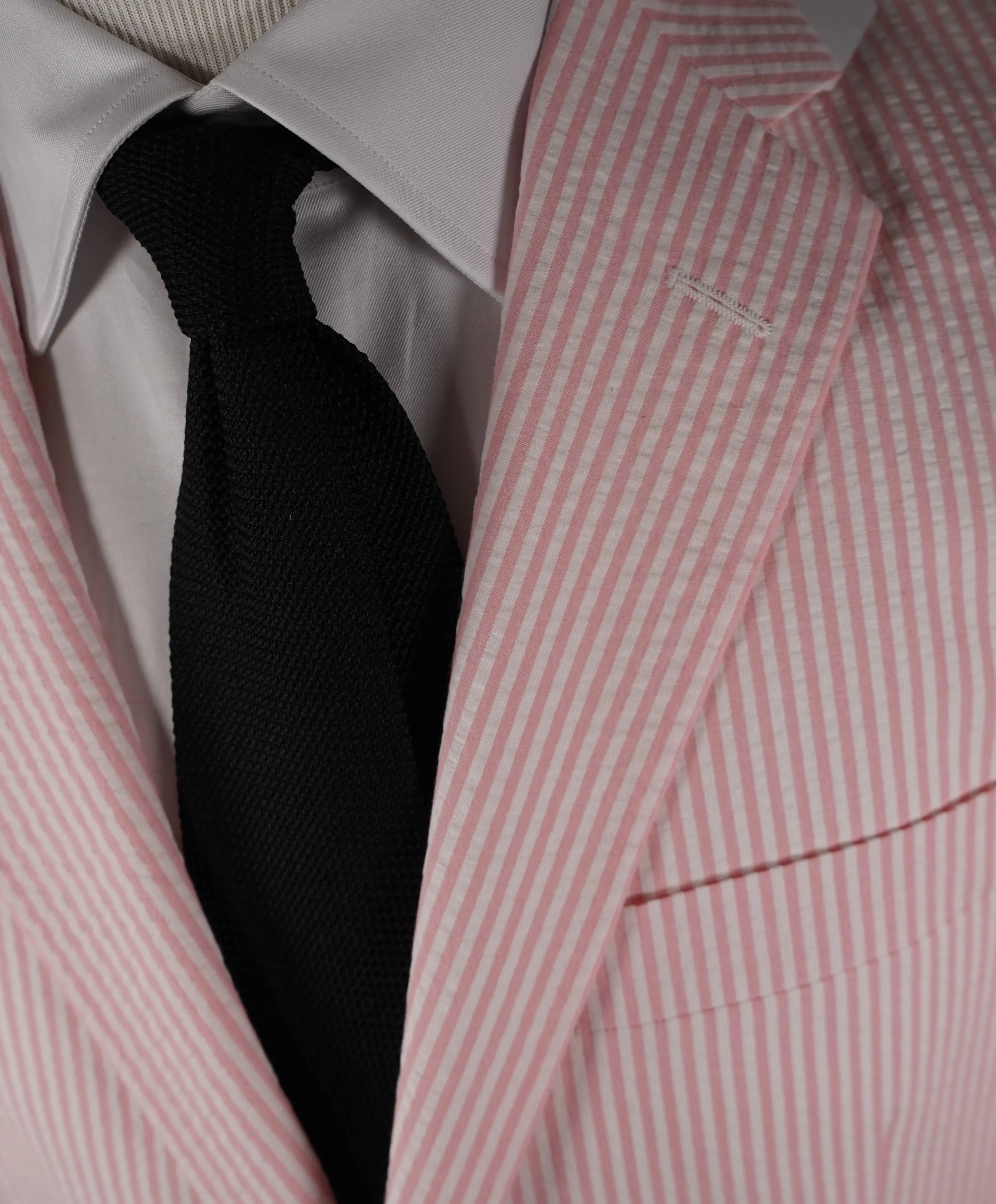 SAKS 5TH AVE BY HICKEY FREEMAN - Ivory & Pink Seersucker Striped Blazer -  40R