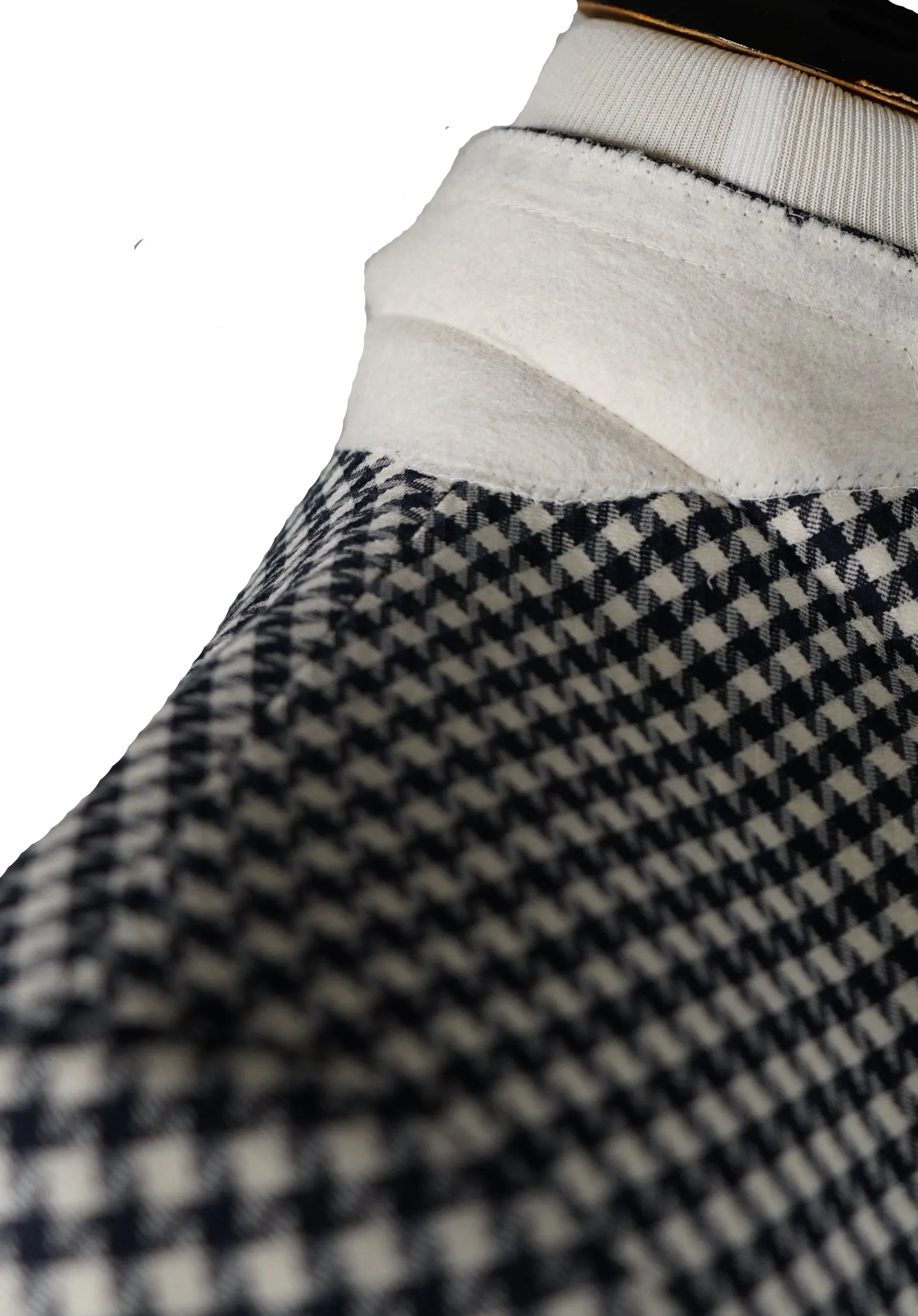 SAKS 5TH AVE BY HICKEY FREEMAN - Navy & Ivory Houndstooth Wool Blazer - 40S