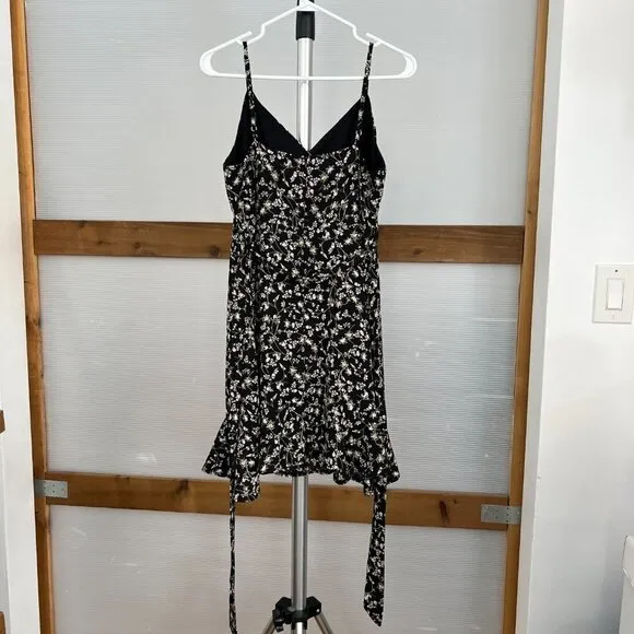 She   Sky Black Floral Ruffle Bottom Lined Mini Fit Flare A-Line Sun Dress Sz L