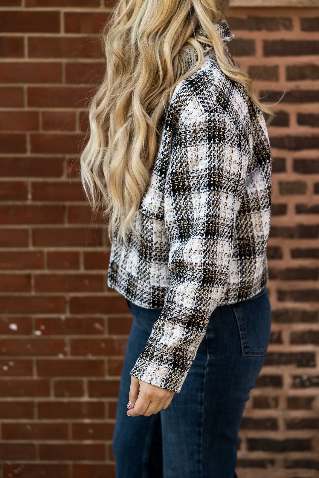 shuri cropped shacket in brown