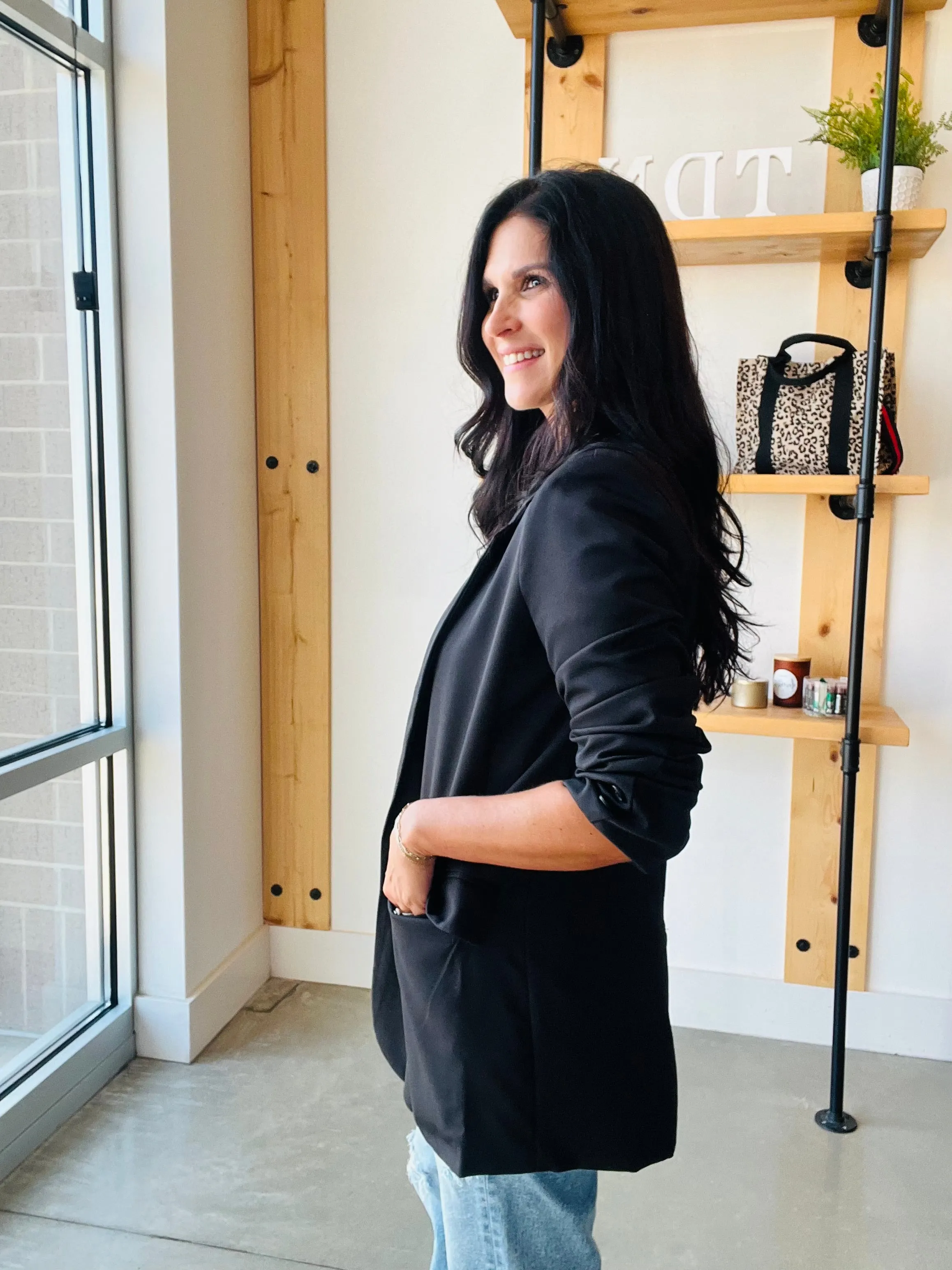 Solid Long Sleeve Blazer in Black