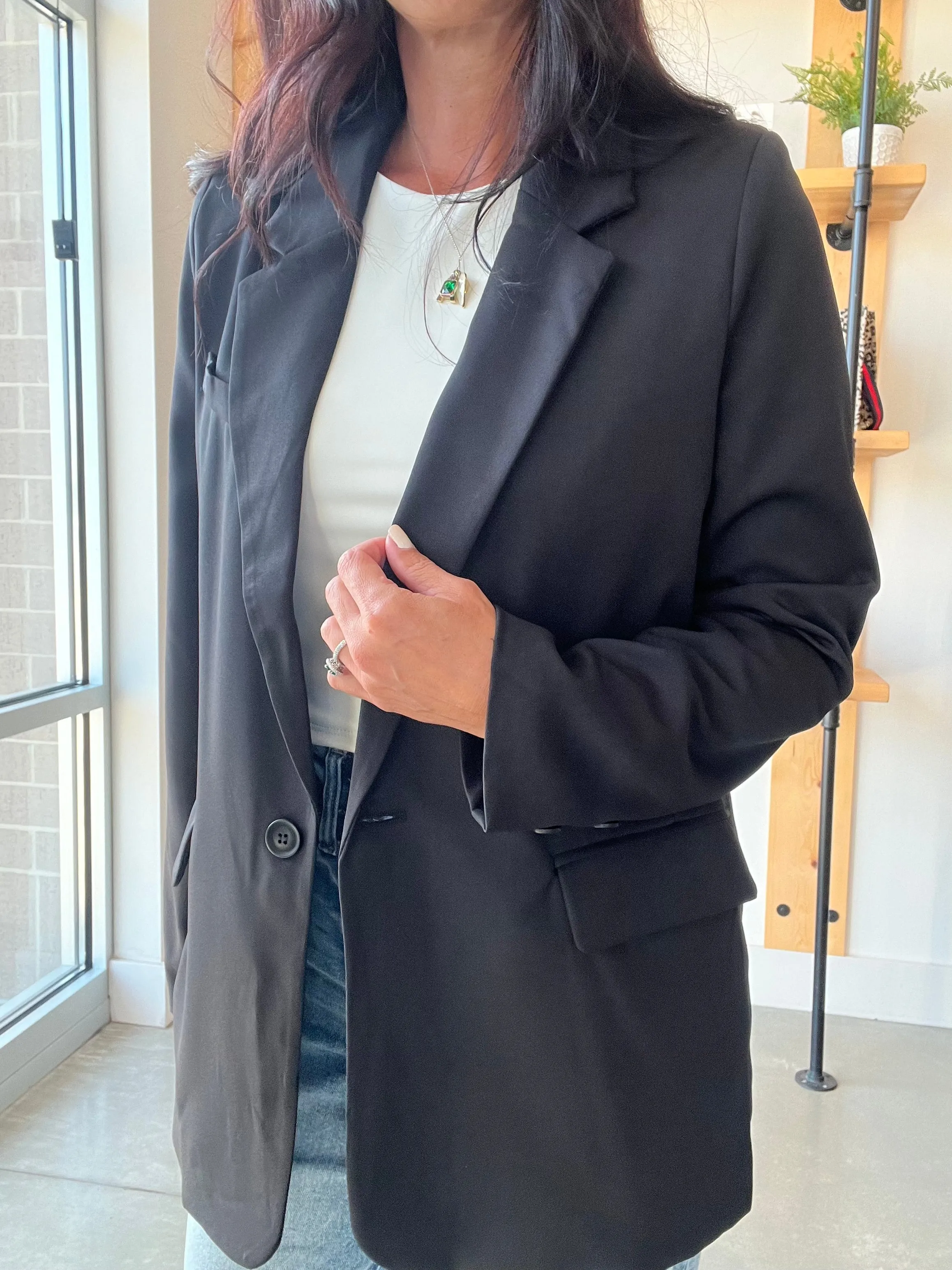 Solid Long Sleeve Blazer in Black