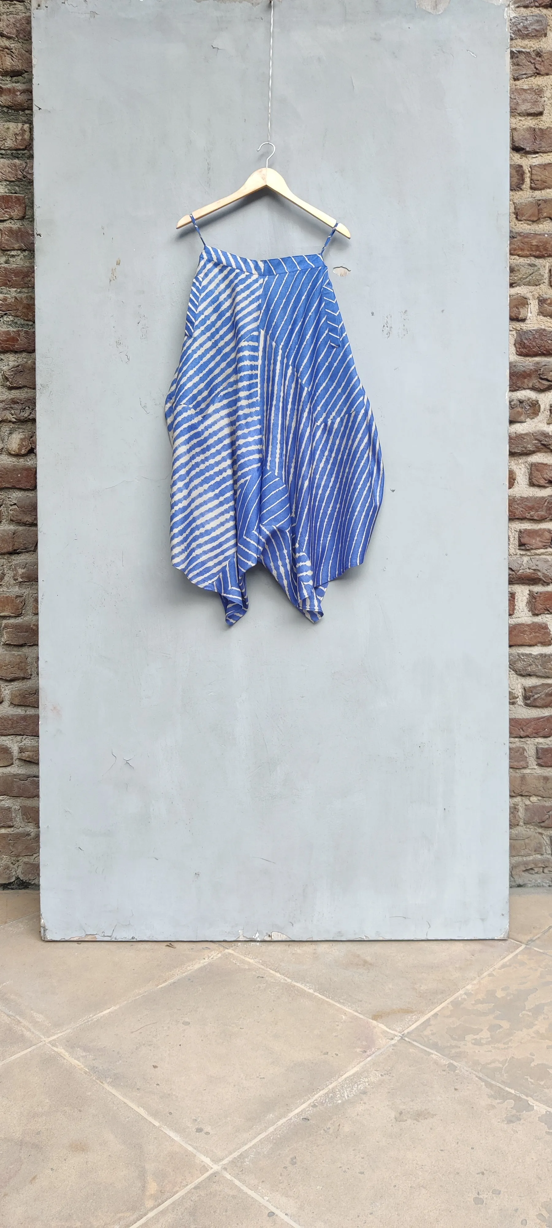 Summer Dhoti Denote Tussar Silk Fashion Edit Kai-21 Urvashi Kaur