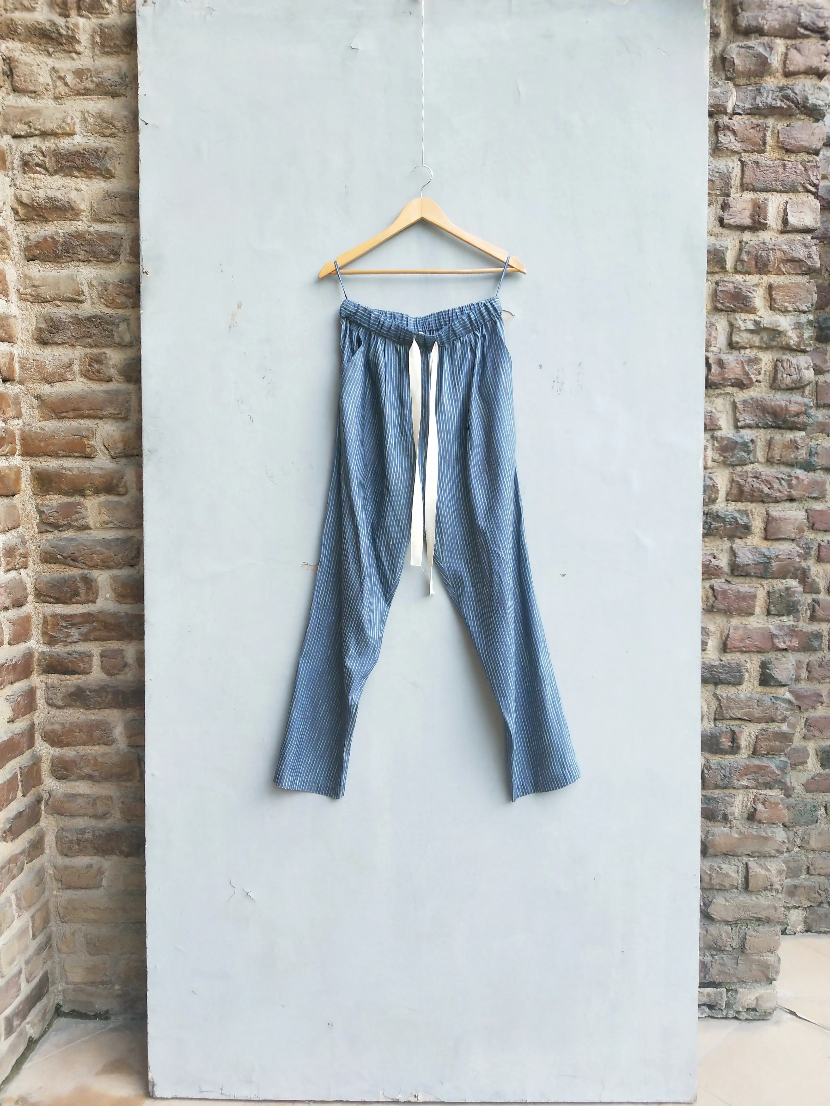 Summer Pants Duro Muga Silk Fashion Edit Kai-42 Urvashi Kaur