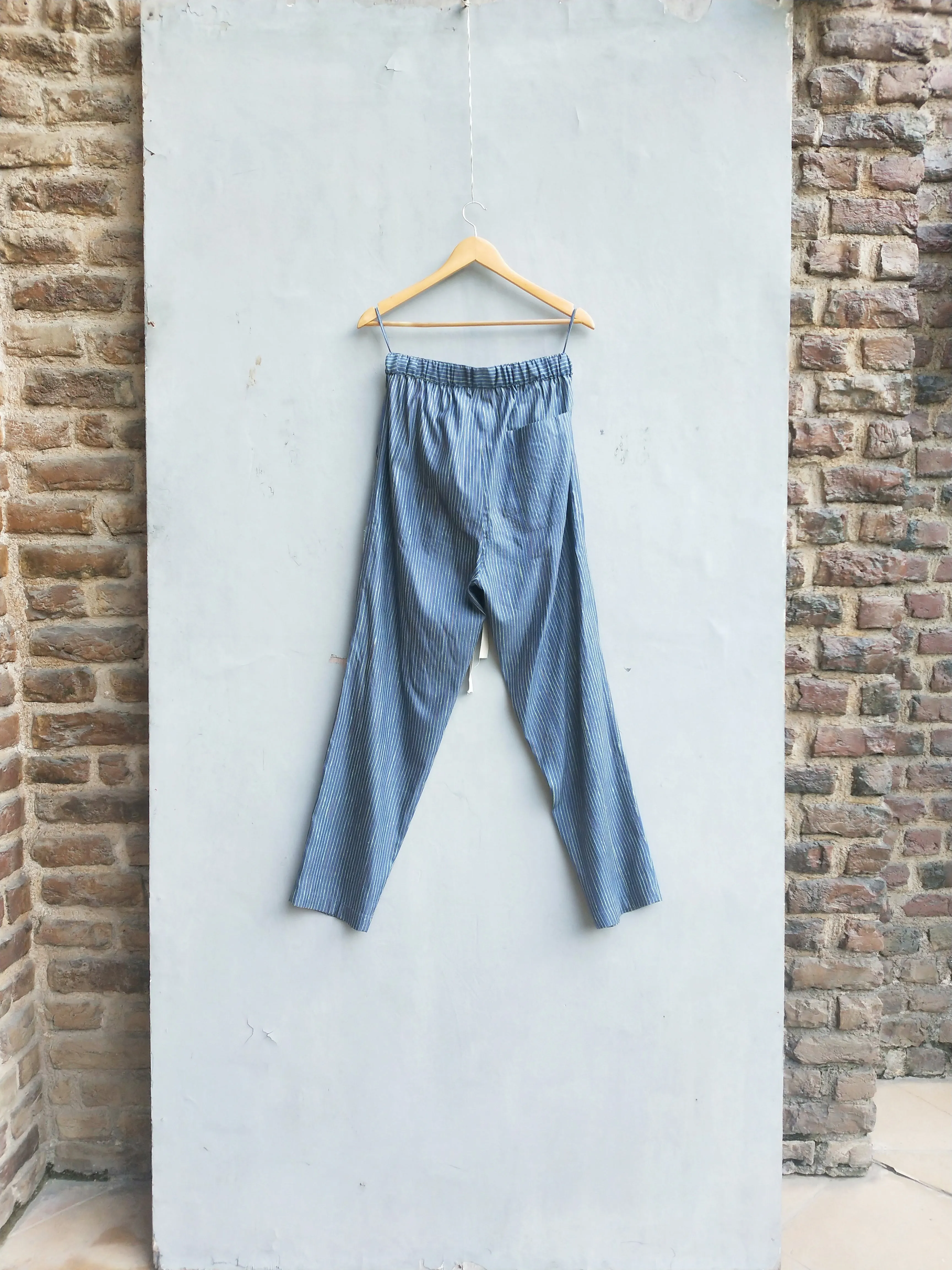 Summer Pants Duro Muga Silk Fashion Edit Kai-42 Urvashi Kaur