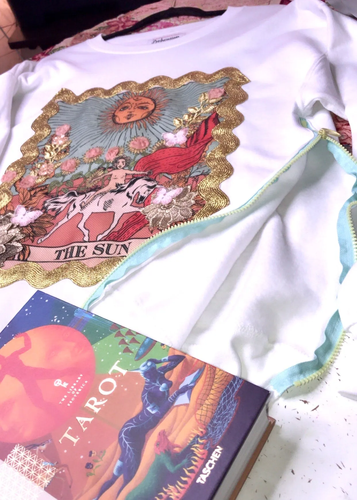 Tarot Capsule The SunJacket/ Sweatshirt