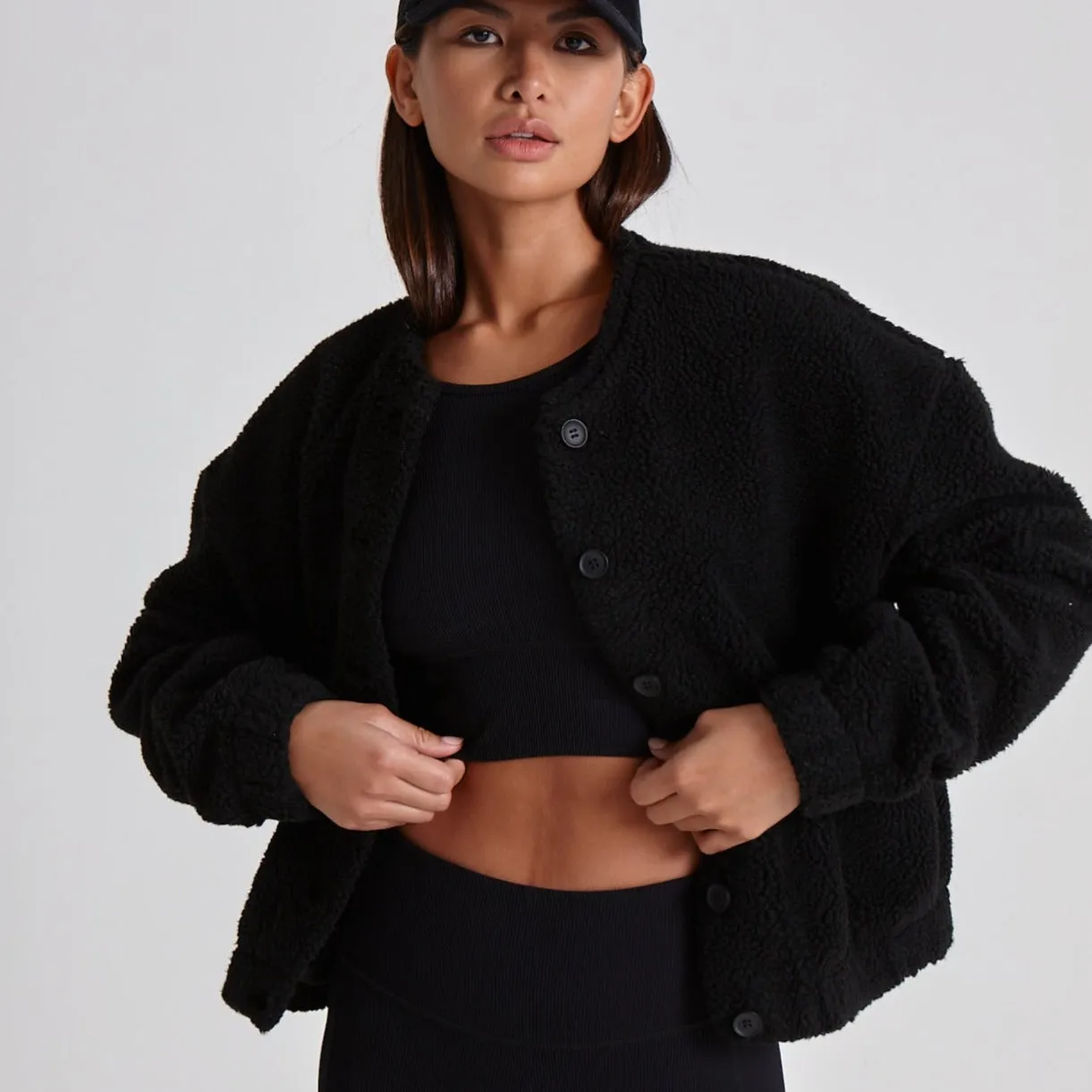 TEDDY CROPPED JACKET - BLACK