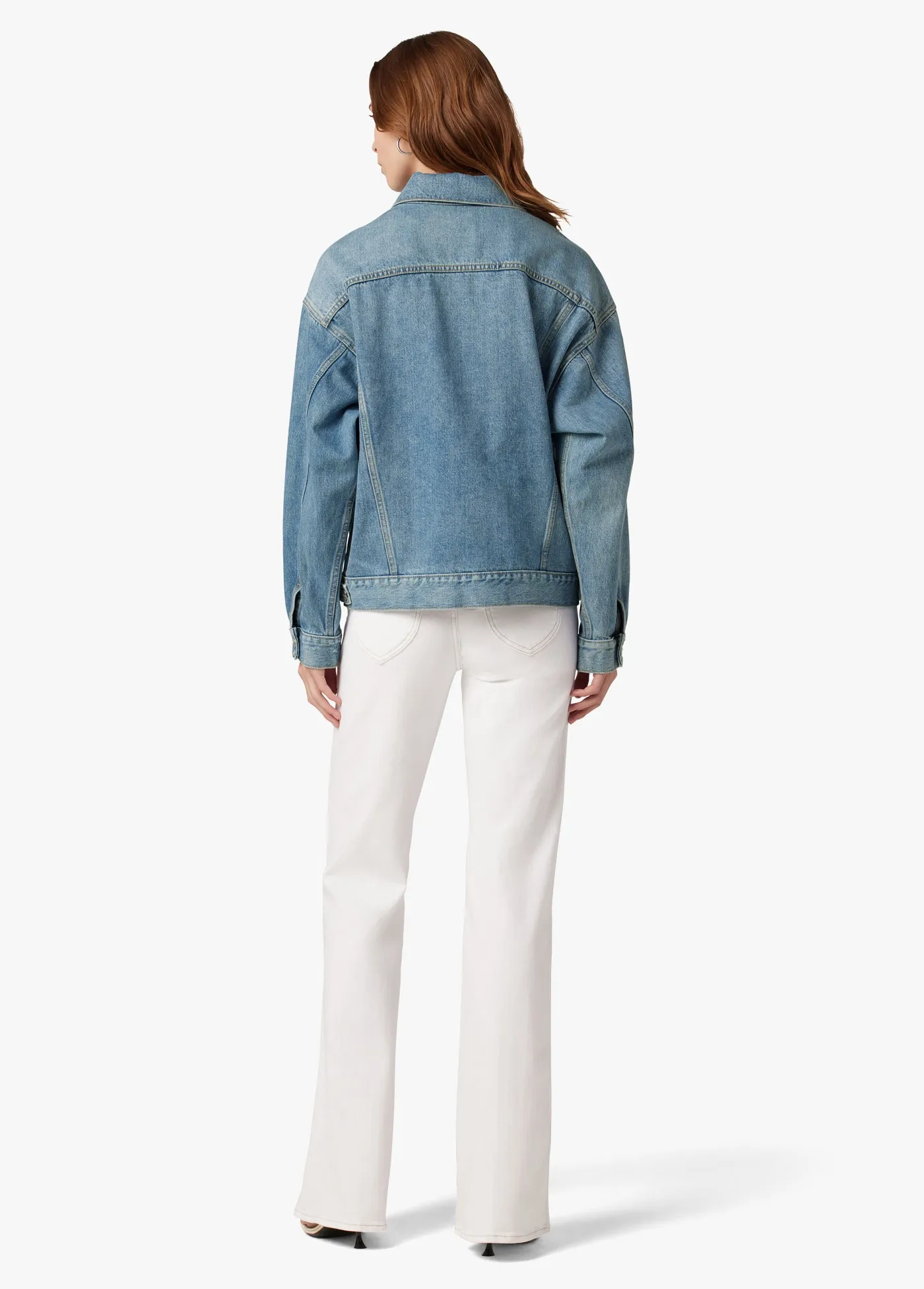 THE OVERSIZED JACKET
