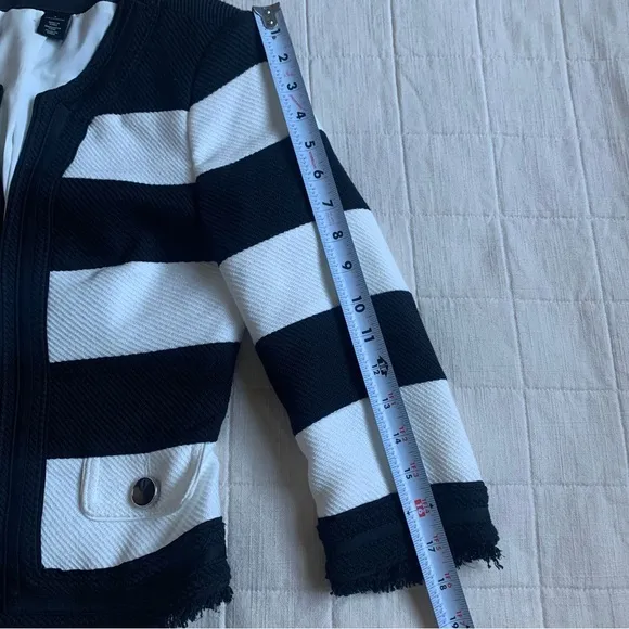 White House Black Market Cropped Striped Jacket Size 0
